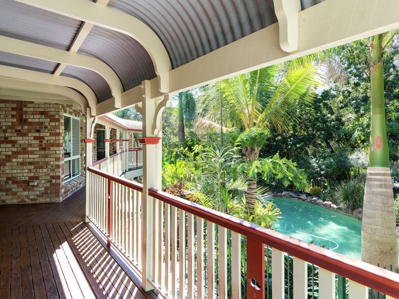 108 Winston Rd, Sheldon QLD 4157