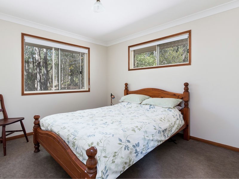 108 Winston Rd, Sheldon QLD 4157