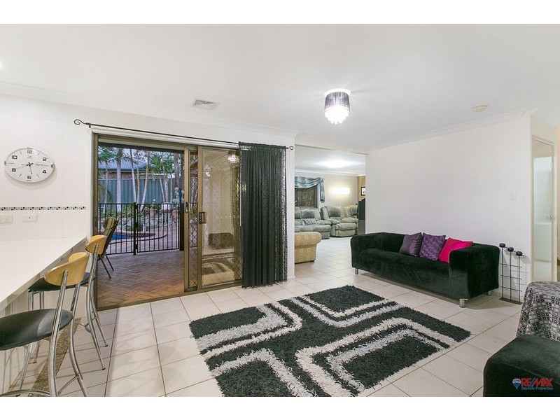 4 Persimmon Court, Capalaba QLD 4157