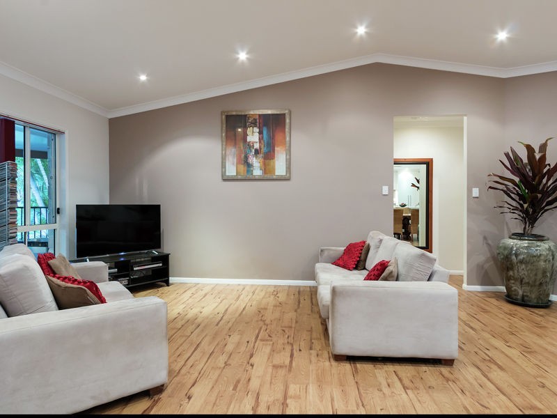 150 Henderson Rd, Sheldon QLD 4157