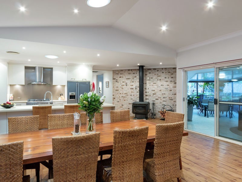 150 Henderson Rd, Sheldon QLD 4157