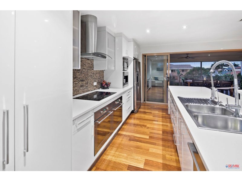 11 Agnes Street, Birkdale QLD 4159