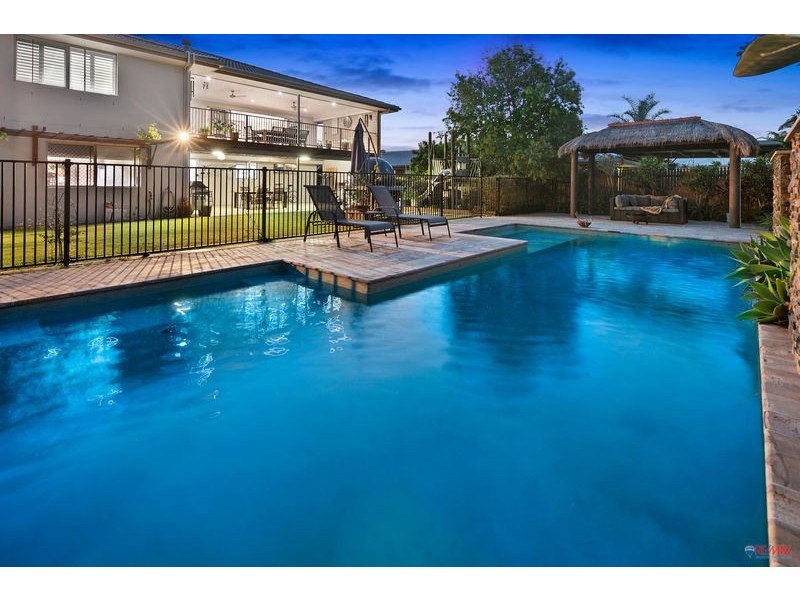 11 Agnes Street, Birkdale QLD 4159