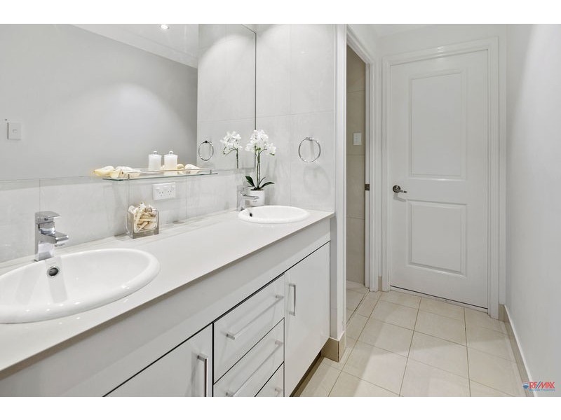 11 Agnes Street, Birkdale QLD 4159