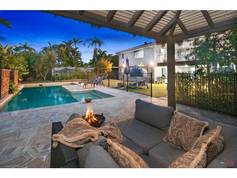 11 Agnes Street, Birkdale QLD 4159