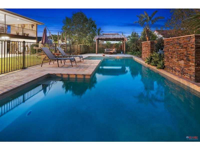 11 Agnes Street, Birkdale QLD 4159