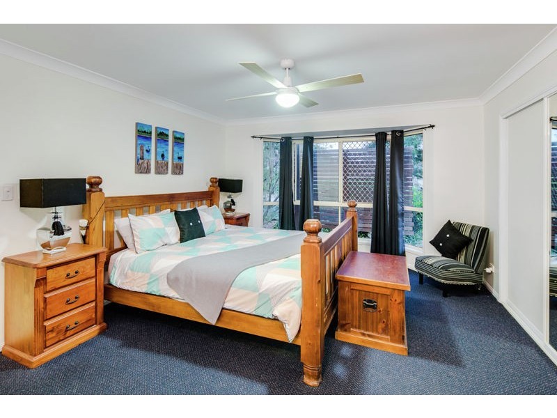 11 Carisbrooke Court, Birkdale QLD 4159