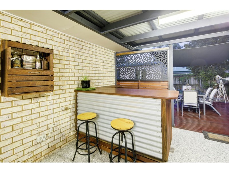 11 Carisbrooke Court, Birkdale QLD 4159