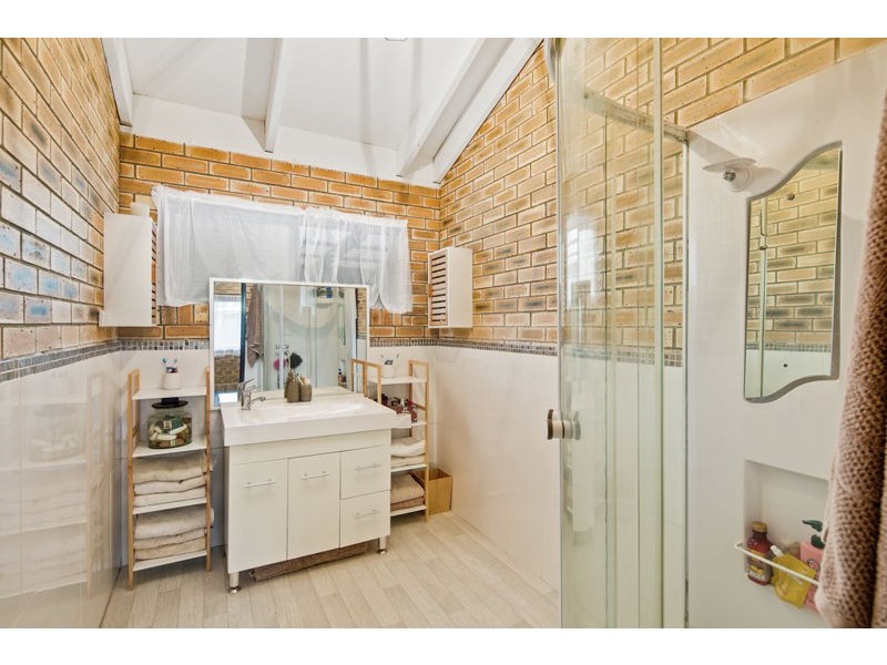 9 Leyton Street, Birkdale QLD 4159