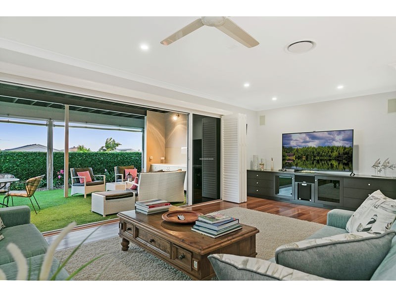 74 Habitat Drive, Redland Bay QLD 4165