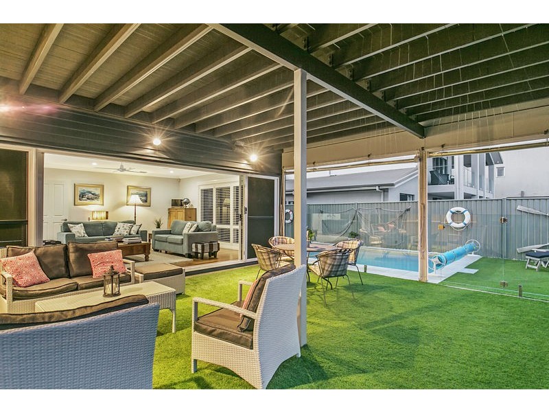 74 Habitat Drive, Redland Bay QLD 4165