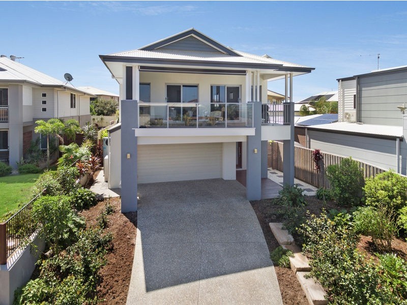 10 Haslingden Drive, Redland Bay QLD 4165