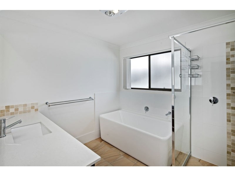 6 Tane Court, Thornlands QLD 4164