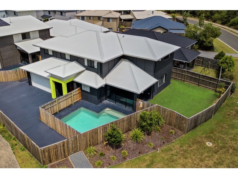 6 and 6A Tane Court, Thornlands QLD 4164