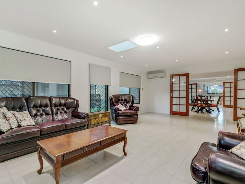 6A CULZEAN STREET, Mansfield QLD 4122