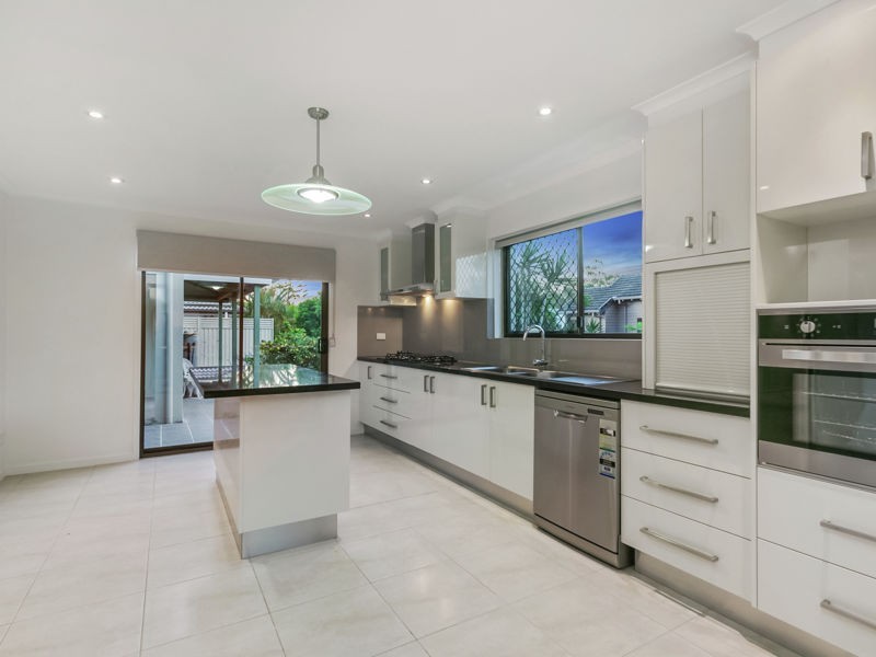 6A CULZEAN STREET, Mansfield QLD 4122