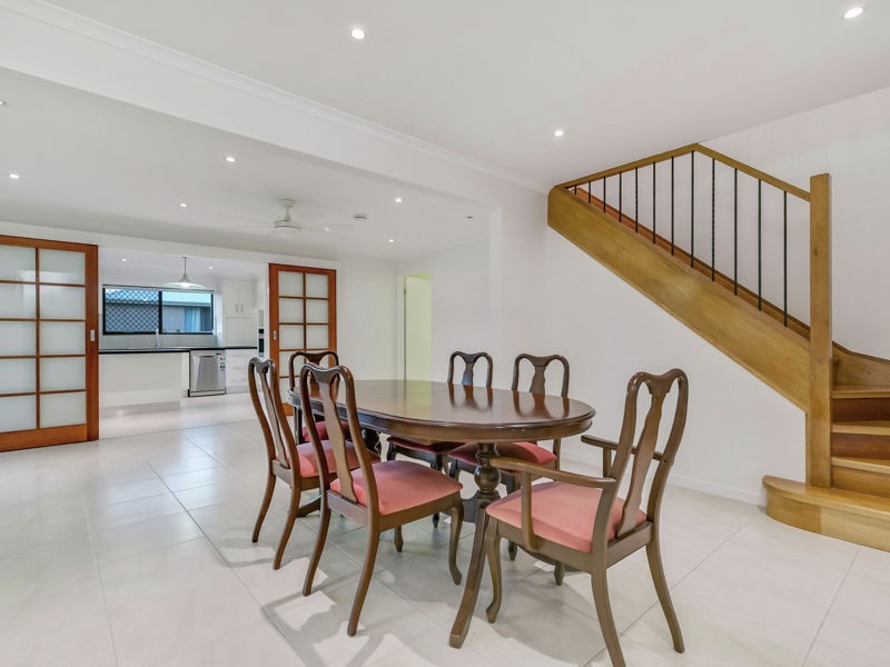 6A CULZEAN STREET, Mansfield QLD 4122