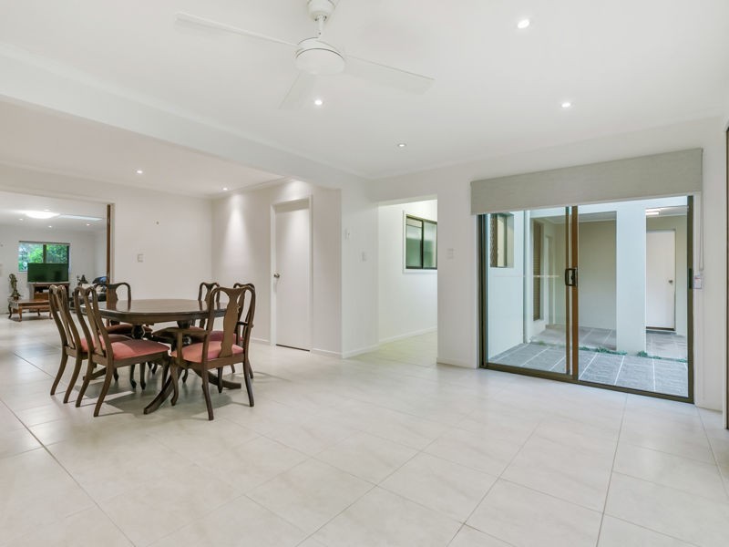 6A CULZEAN STREET, Mansfield QLD 4122