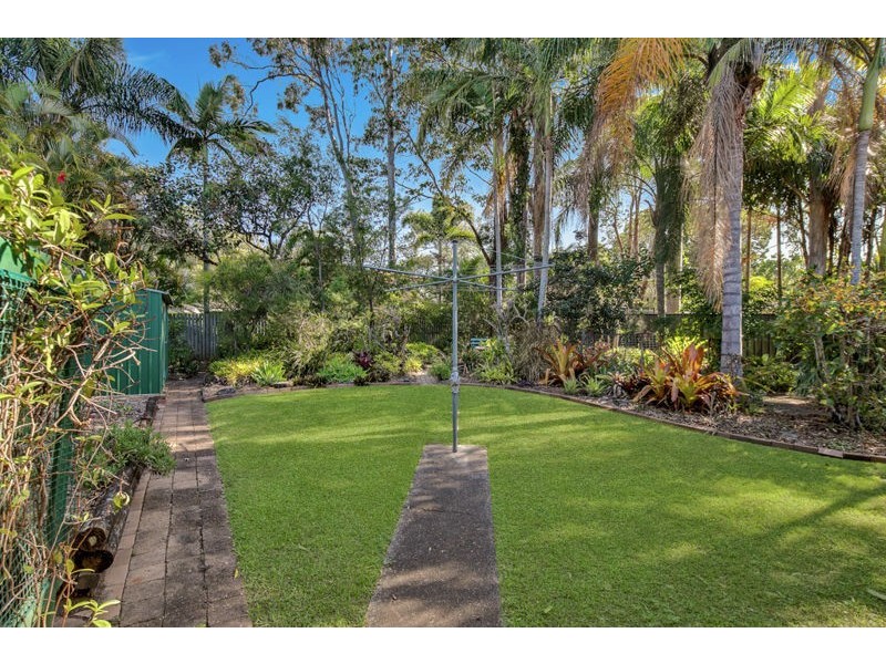 13 Sandpiper Street, Wellington Point QLD 4160