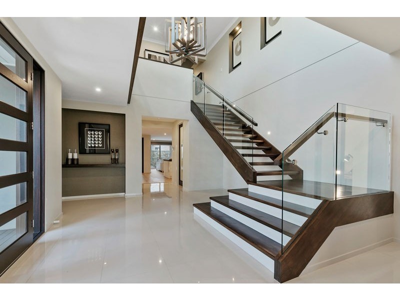 8 Seawater Street, Thornlands QLD 4164