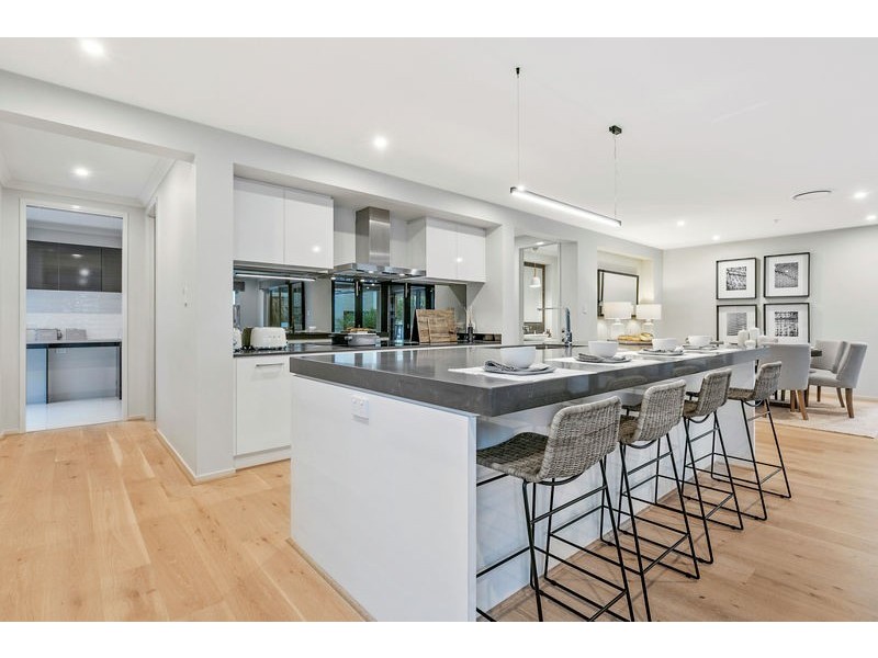 8 Seawater Street, Thornlands QLD 4164