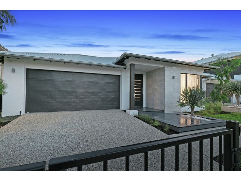 12 Seawater Street, Thornlands QLD 4164