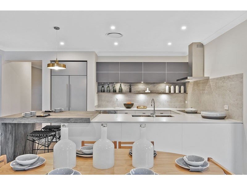 12 Seawater Street, Thornlands QLD 4164