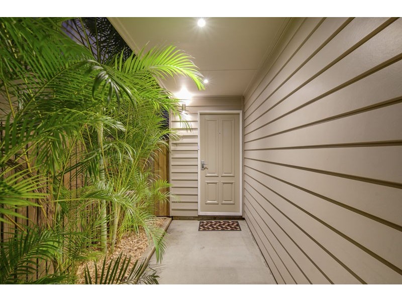 182 Milsom St, Norman Park QLD 4170