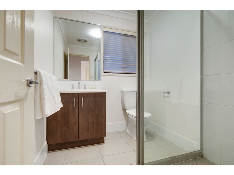 182 Milsom St, Norman Park QLD 4170