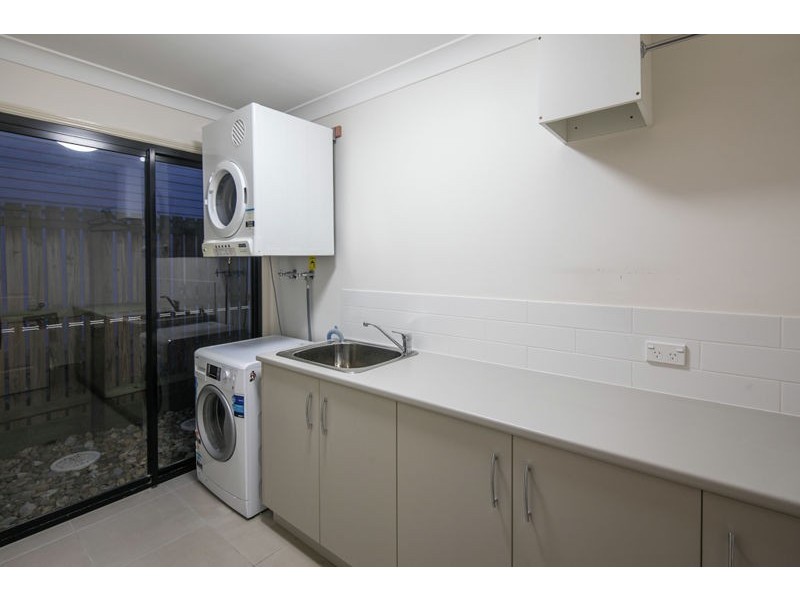 182 Milsom St, Norman Park QLD 4170