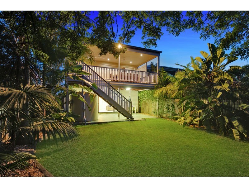 182 Milsom St, Norman Park QLD 4170