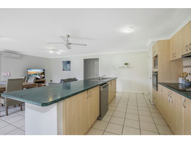 14 Ridgevale Street, Victoria Point QLD 4165