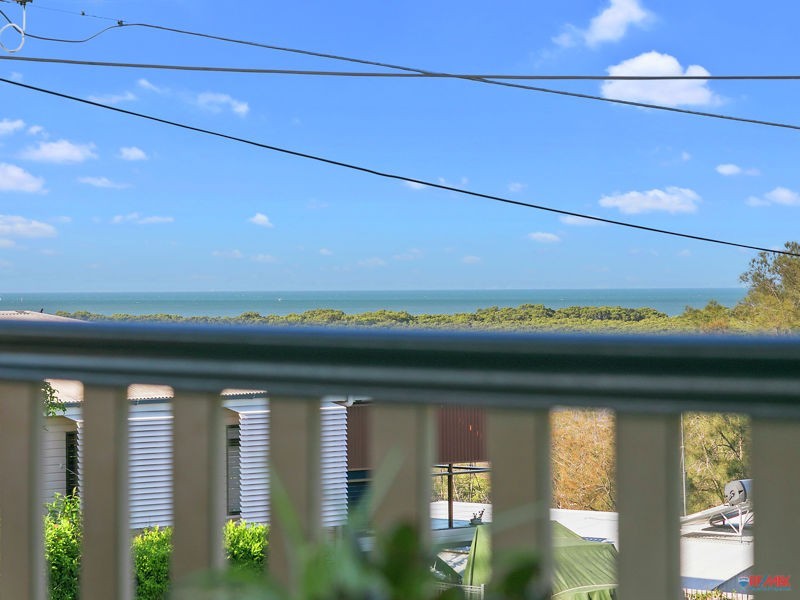 8 Apsley Street, Wellington Point QLD 4160