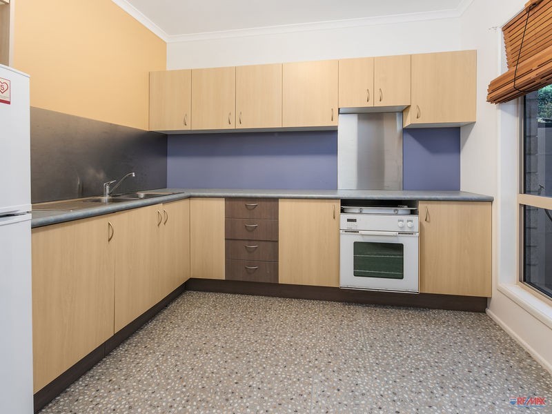 8 Apsley Street, Wellington Point QLD 4160