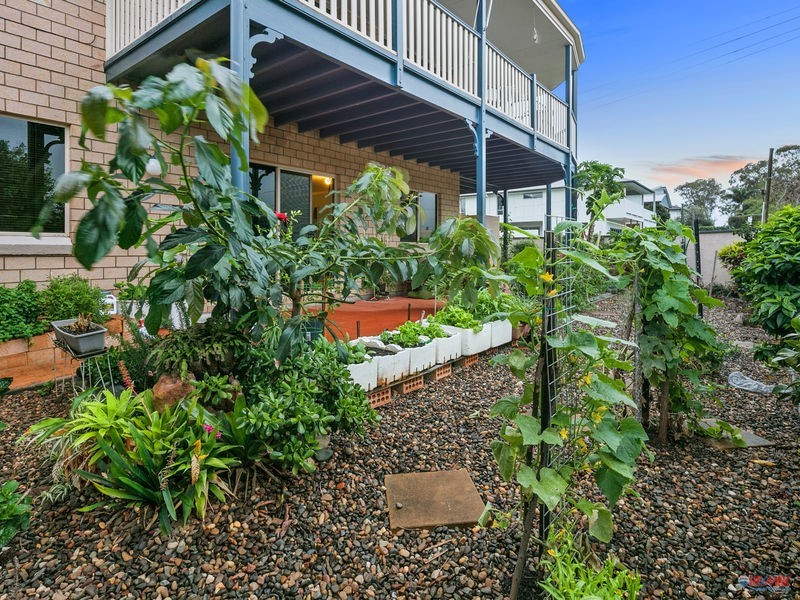 8 Apsley Street, Wellington Point QLD 4160