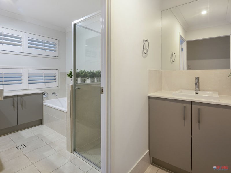 8 Rye Street, Wellington Point QLD 4160