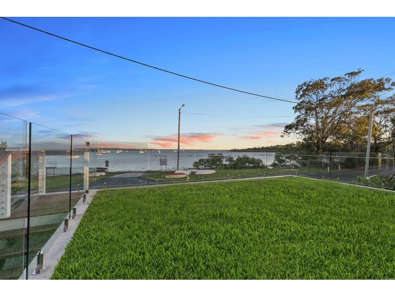 309 Esplanade, Redland Bay QLD 4165
