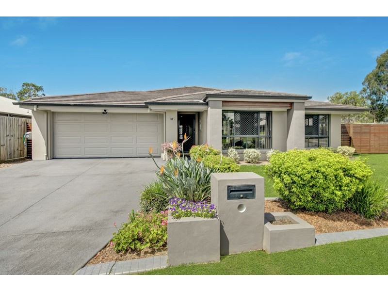 52 Whipbird Cct, Victoria Point QLD 4165