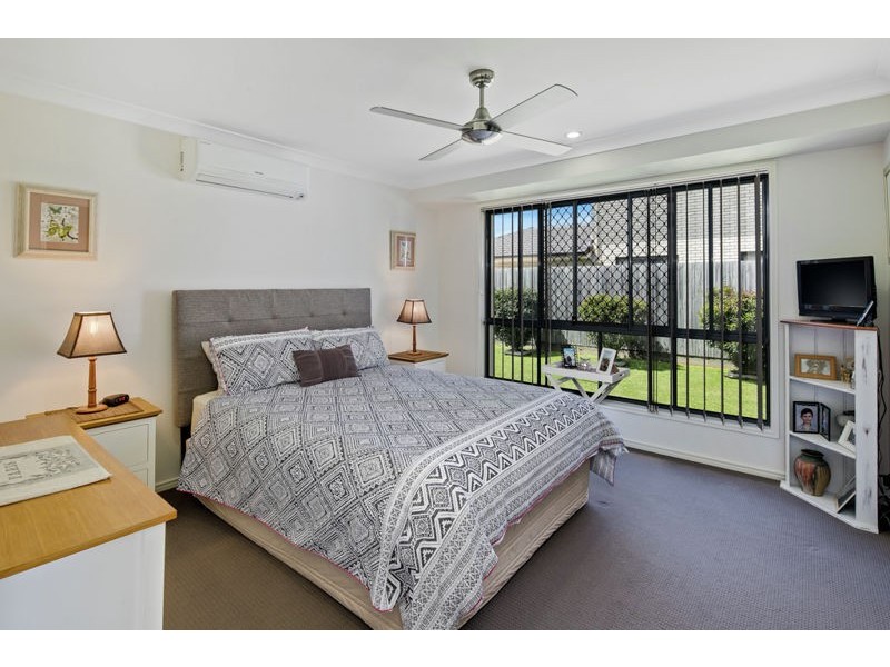 52 Whipbird Cct, Victoria Point QLD 4165