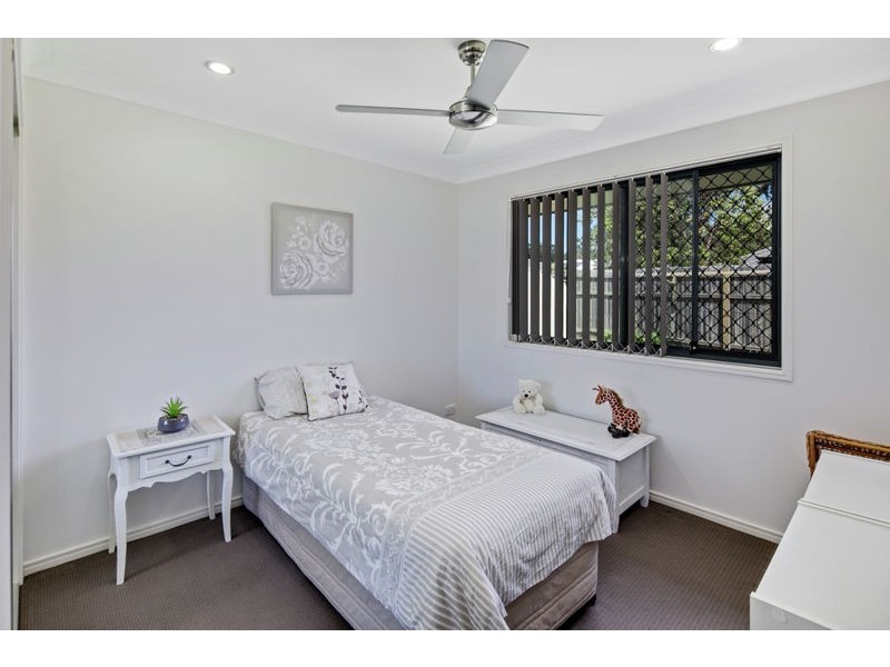 52 Whipbird Cct, Victoria Point QLD 4165