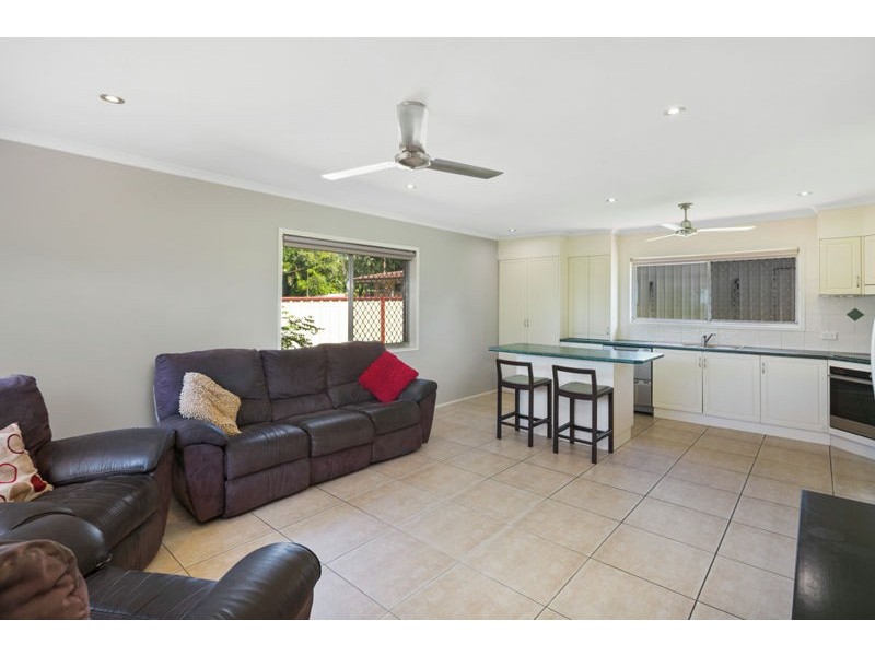 27 Edinburgh Road, Alexandra Hills QLD 4161