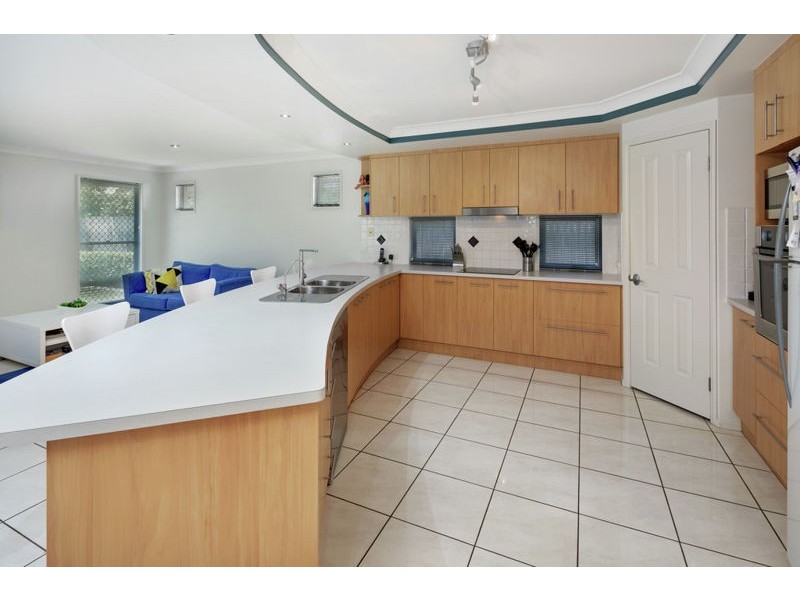 3 Discovery Place, Wellington Point QLD 4160