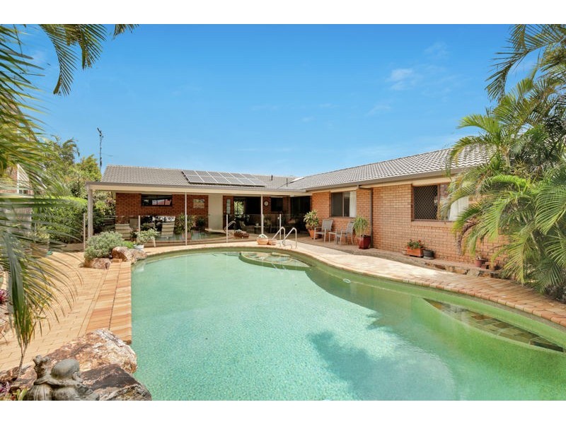 7 Lowanna Terrace, Cleveland QLD 4163