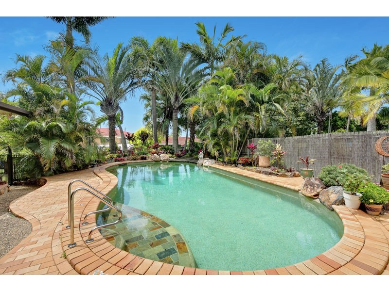 7 Lowanna Terrace, Cleveland QLD 4163