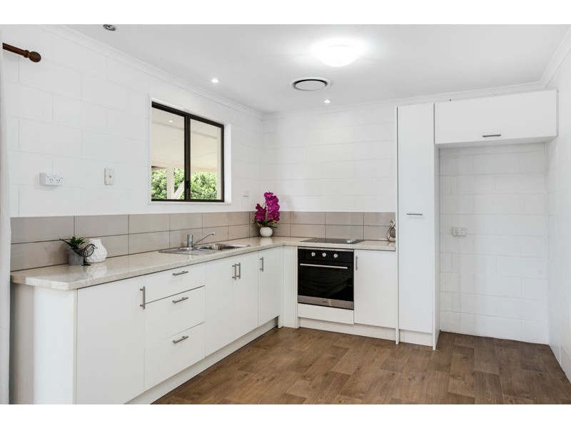 8 Burnett Street, Wellington Point QLD 4160