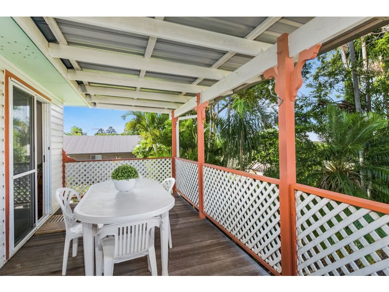 27 Cavell Street, Birkdale QLD 4159