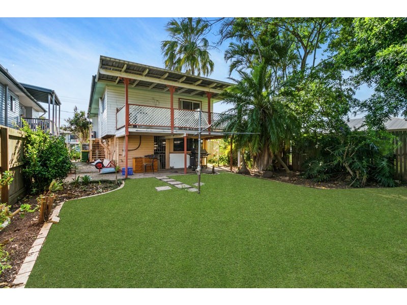 27 Cavell Street, Birkdale QLD 4159