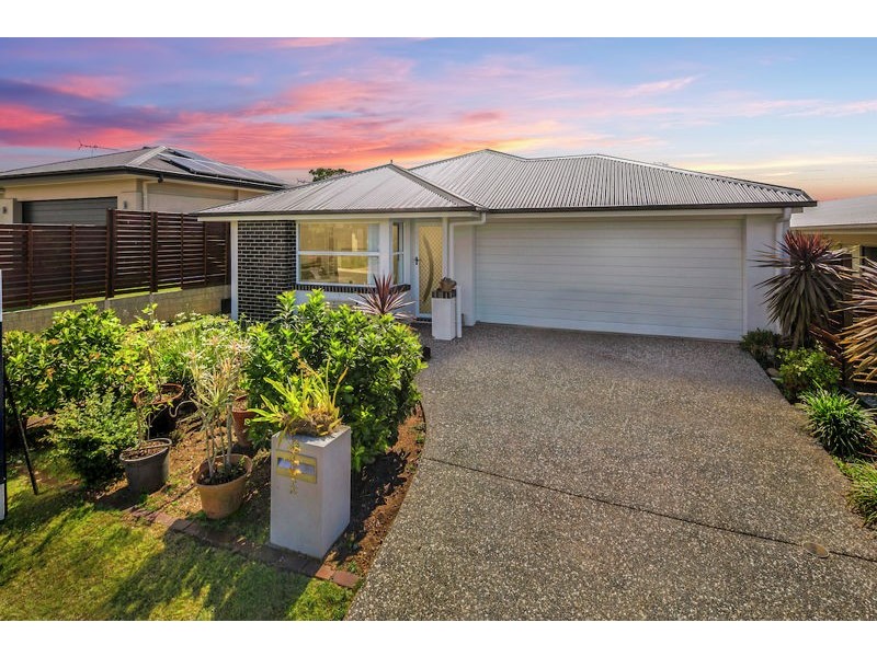 6 Rowe Crescent, Thornlands QLD 4164