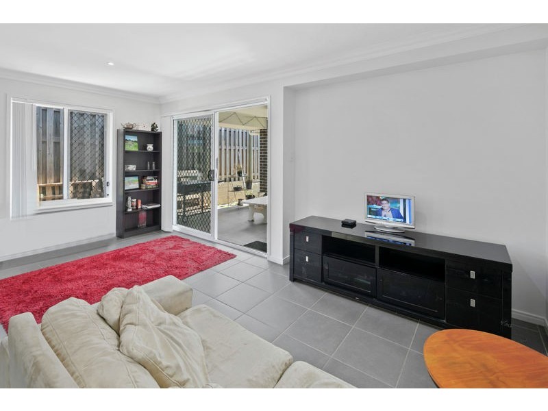 6 Rowe Crescent, Thornlands QLD 4164