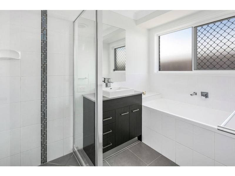 6 Rowe Crescent, Thornlands QLD 4164